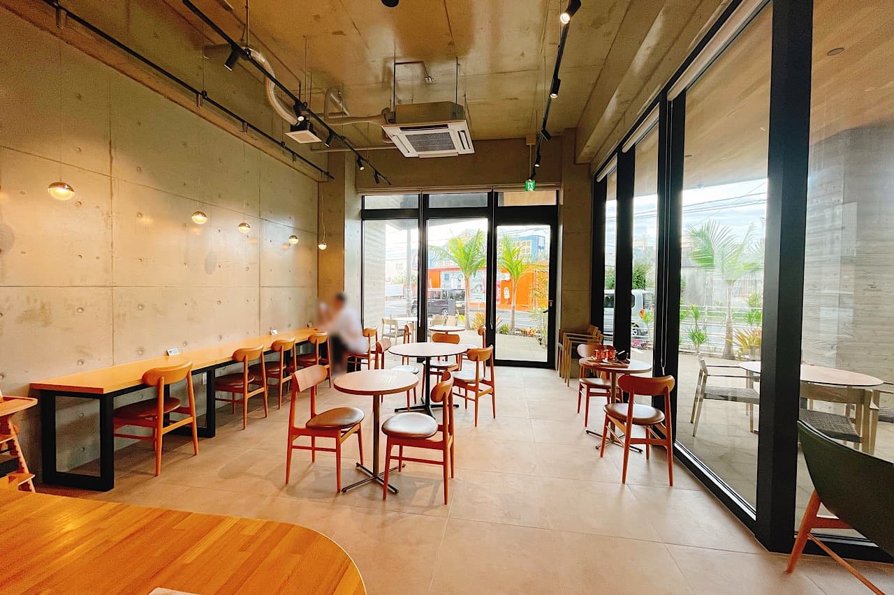 おむすびを味わい、ひと息つきたいときに。コーヒーと楽しめるカフェ「OMUSUBI COFFEE（オムスビコーヒー）」（南風原町）