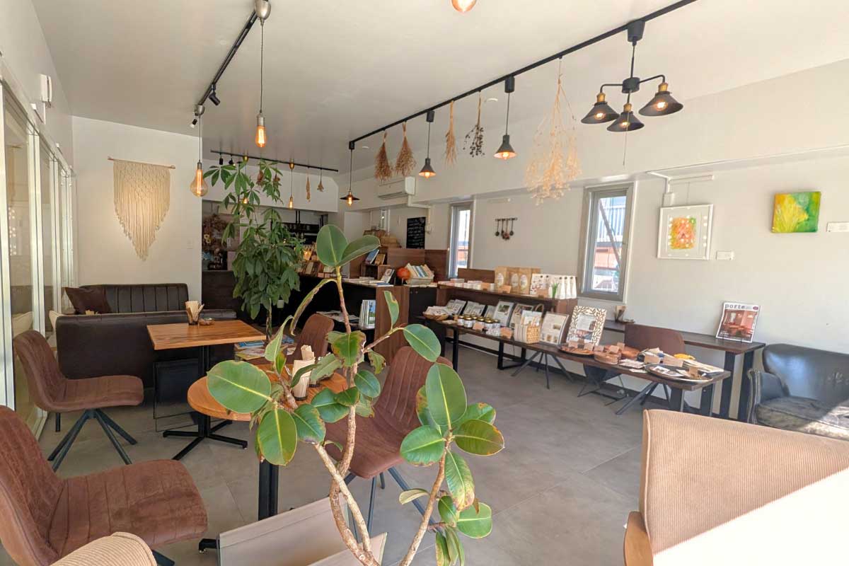 心に響く、米粉のおやつとコーヒーの店「ryuryu coffee and bake（リュリュ コーヒー＆ベイク）」（南風原町）