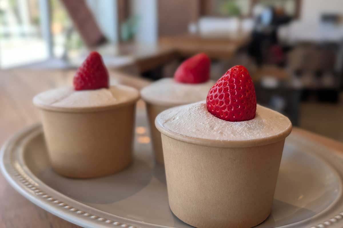 島の素材と“うれしい”の循環。五感で味わう至福のカフェタイム「ペストリーうんてん」（豊見城市）