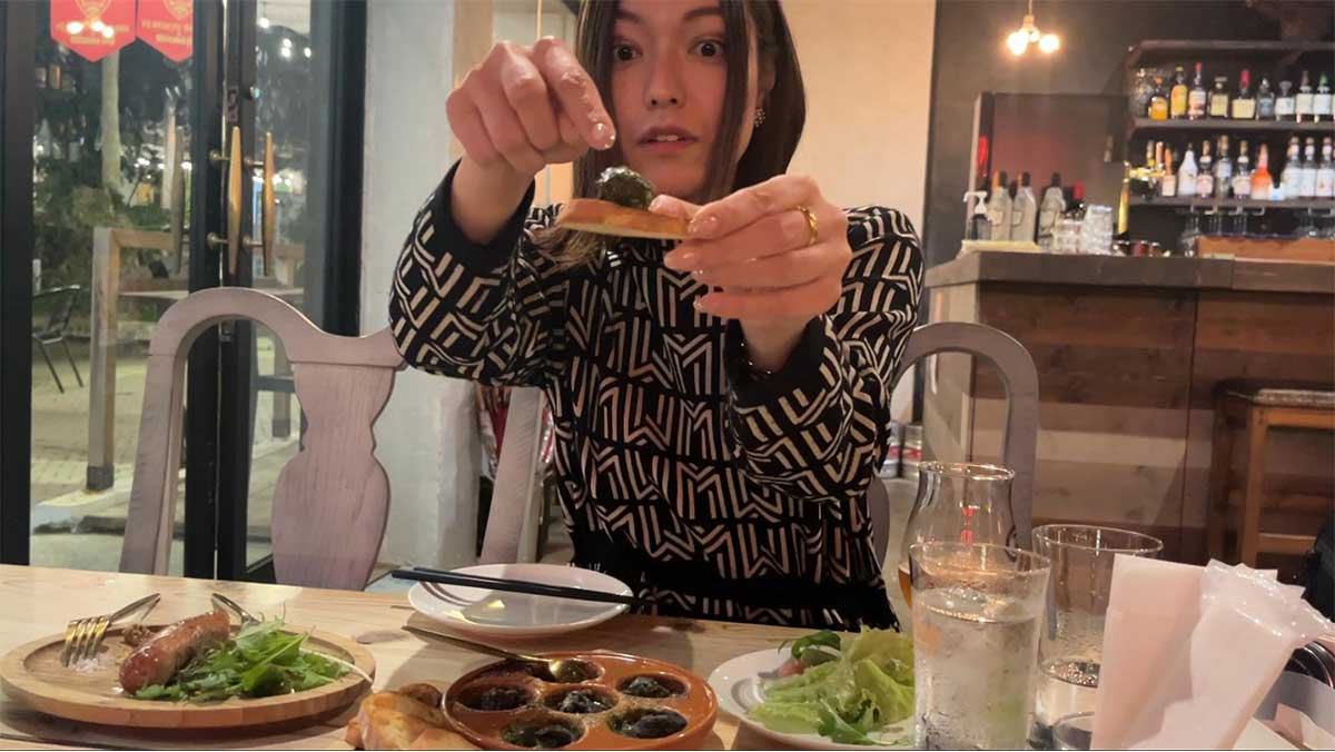 KOZAの夜はせんべろだけじゃない。気分はドイツ、そしてフランス！？Butcher Grill&Barでオトナ女子会。〜喜友名ひとみの酒場巡り〜（沖縄市）