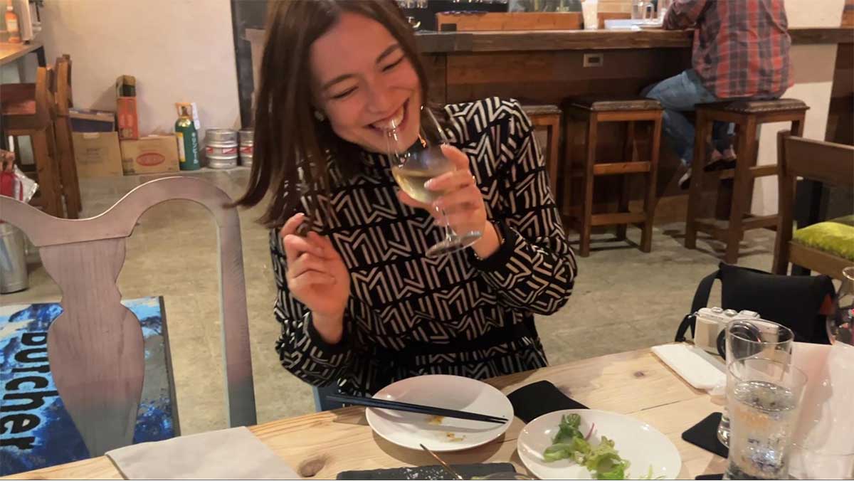 KOZAの夜はせんべろだけじゃない。気分はドイツ、そしてフランス！？Butcher Grill&Barでオトナ女子会。〜喜友名ひとみの酒場巡り〜（沖縄市）