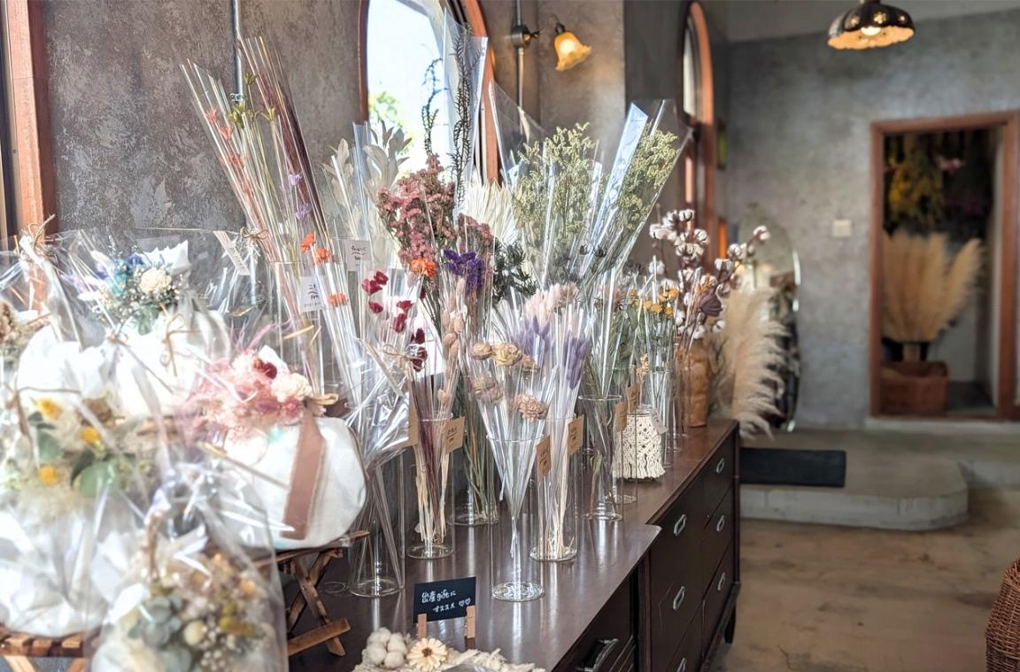 妥協なし！こだわりが詰まったバーガー＆ドライフラワーショップ「der BURG（デアブルグ）」＆「lily ronde（リリーロンド）」（沖縄市）