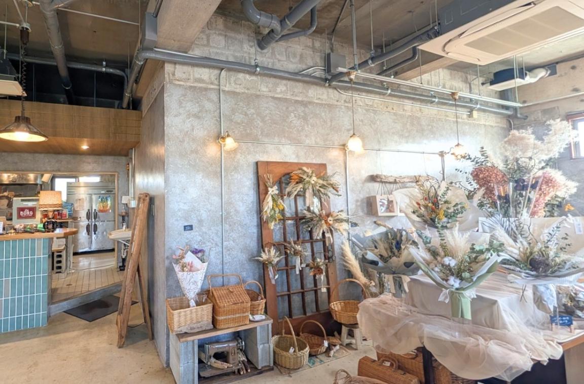 妥協なし！こだわりが詰まったバーガー＆ドライフラワーショップ「der BURG（デアブルグ）」＆「lily ronde（リリーロンド）」（沖縄市）