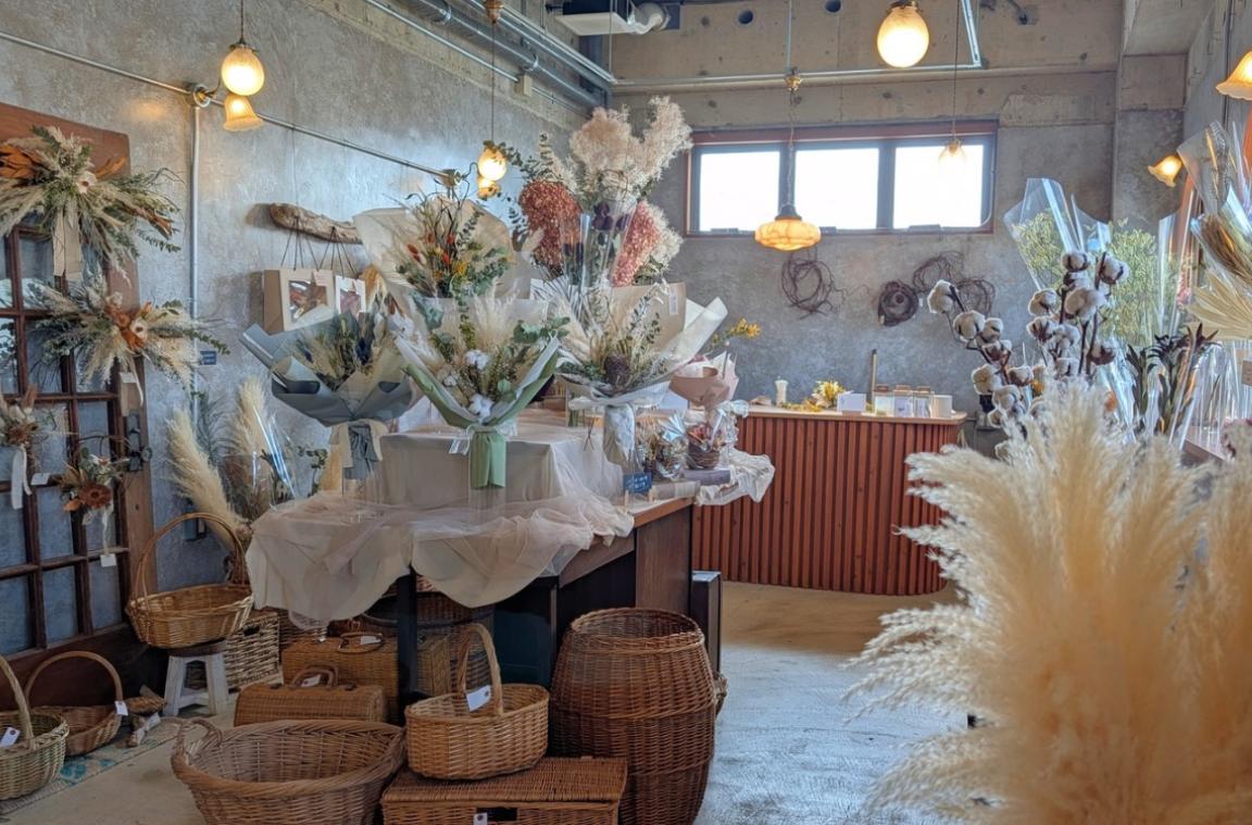 妥協なし！こだわりが詰まったバーガー＆ドライフラワーショップ「der BURG（デアブルグ）」＆「lily ronde（リリーロンド）」（沖縄市）