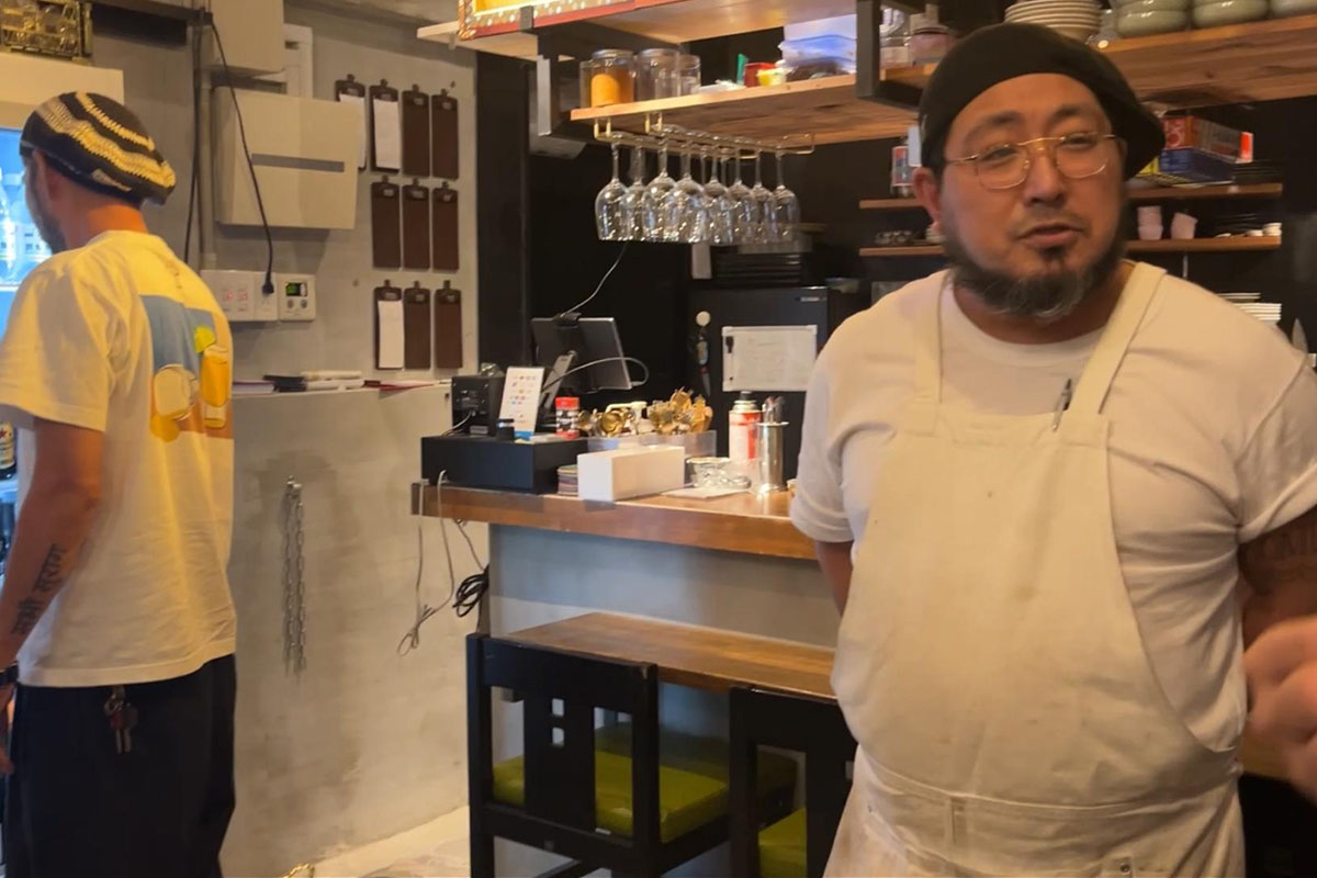 沖縄県産の”マッシュルーム”がアツい！路地裏酒場で東京仕込み「キッポとビダロカ」で上品に！〜喜友名ひとみの酒場巡り〜