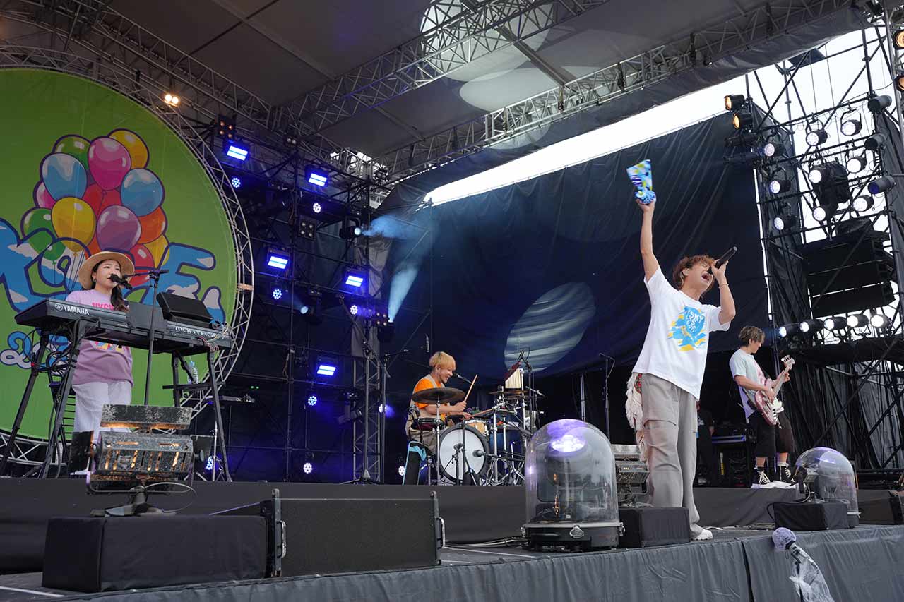 楽園のような祝祭がいまはじまった。「HY SKY Fes 2026 」DAY1 若手から百戦錬磨のベテランまでが一本のタスキを繋ぐ