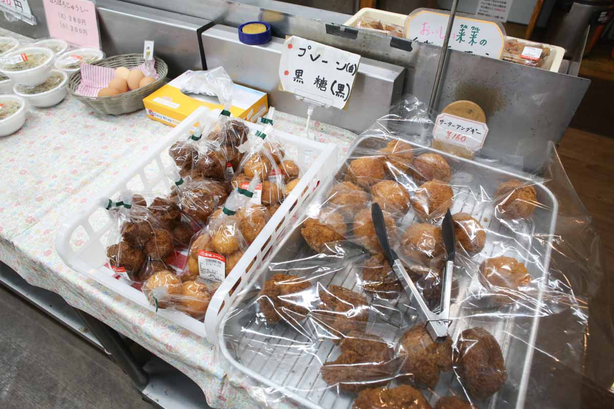 メインも副菜も絶品なうちなー弁当＆120円そば＆激安天ぷらに感動！地元民に愛される「宮城スーパー」の魅力（那覇市）
