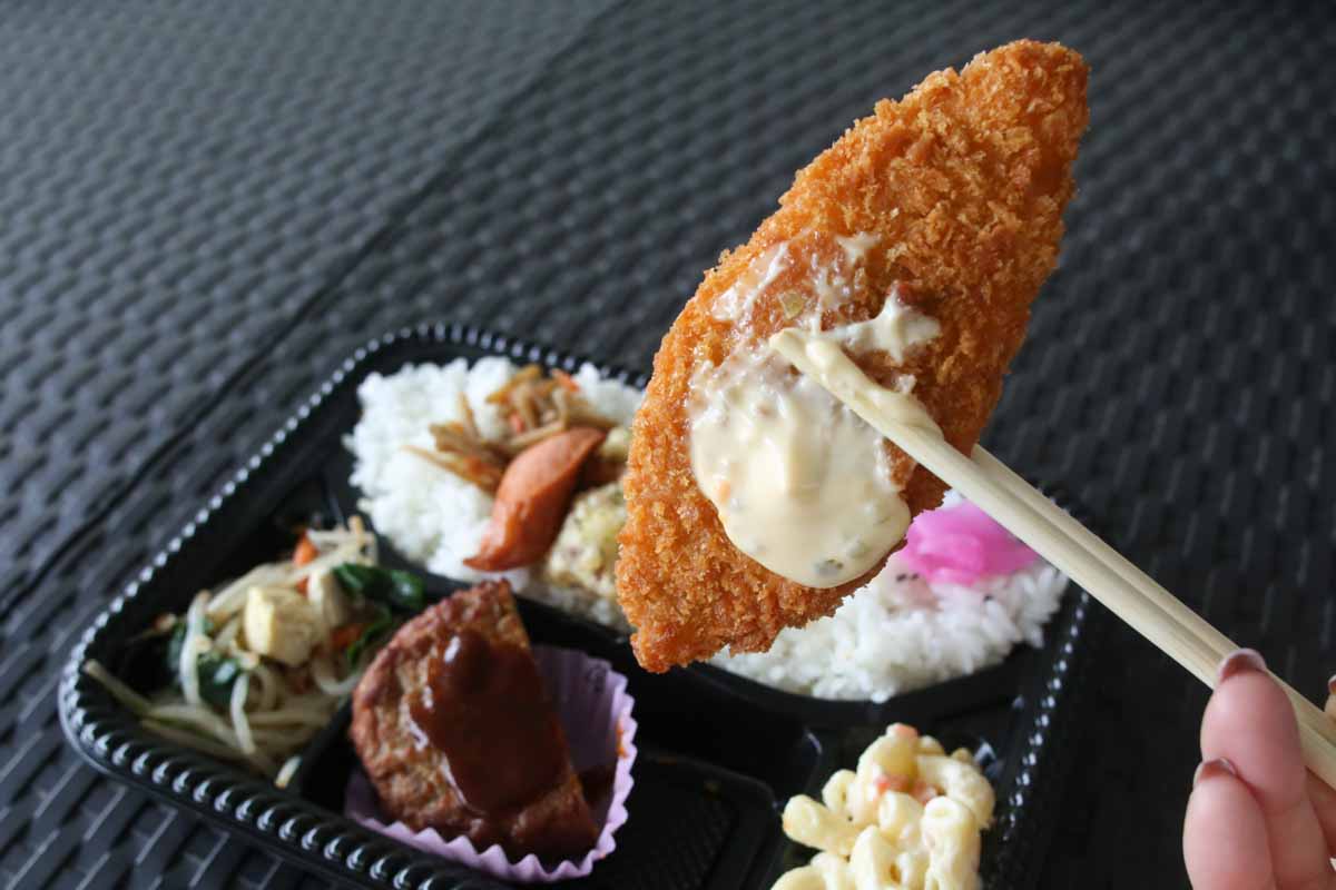 メインも副菜も絶品なうちなー弁当＆120円そば＆激安天ぷらに感動！地元民に愛される「宮城スーパー」の魅力（那覇市）