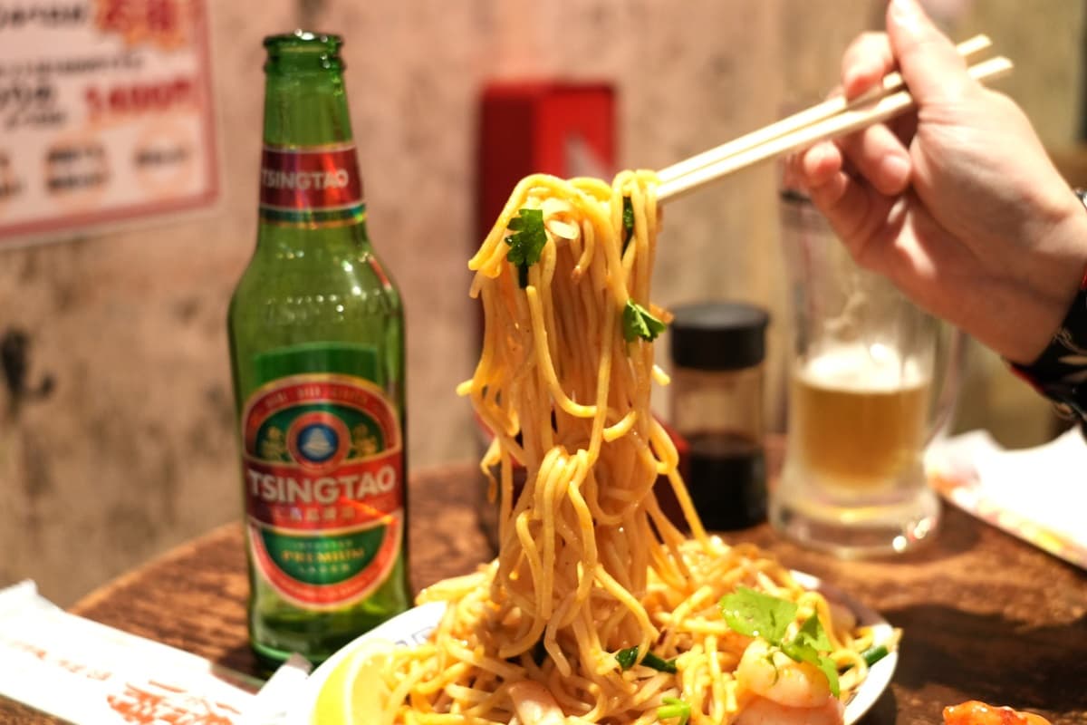 ここは台湾？ エスニック系“4べろ”が大人気！ 異国のピリ辛つまみにビールが進むアジア屋台酒場「那覇哀歌」（那覇市）