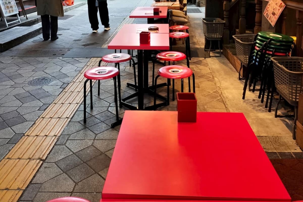 ここは台湾？ エスニック系“4べろ”が大人気！ 異国のピリ辛つまみにビールが進むアジア屋台酒場「那覇哀歌」（那覇市）