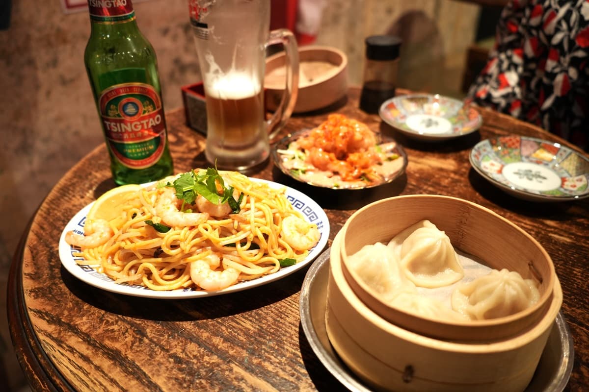 ここは台湾？ エスニック系“4べろ”が大人気！ 異国のピリ辛つまみにビールが進むアジア屋台酒場「那覇哀歌」（那覇市）