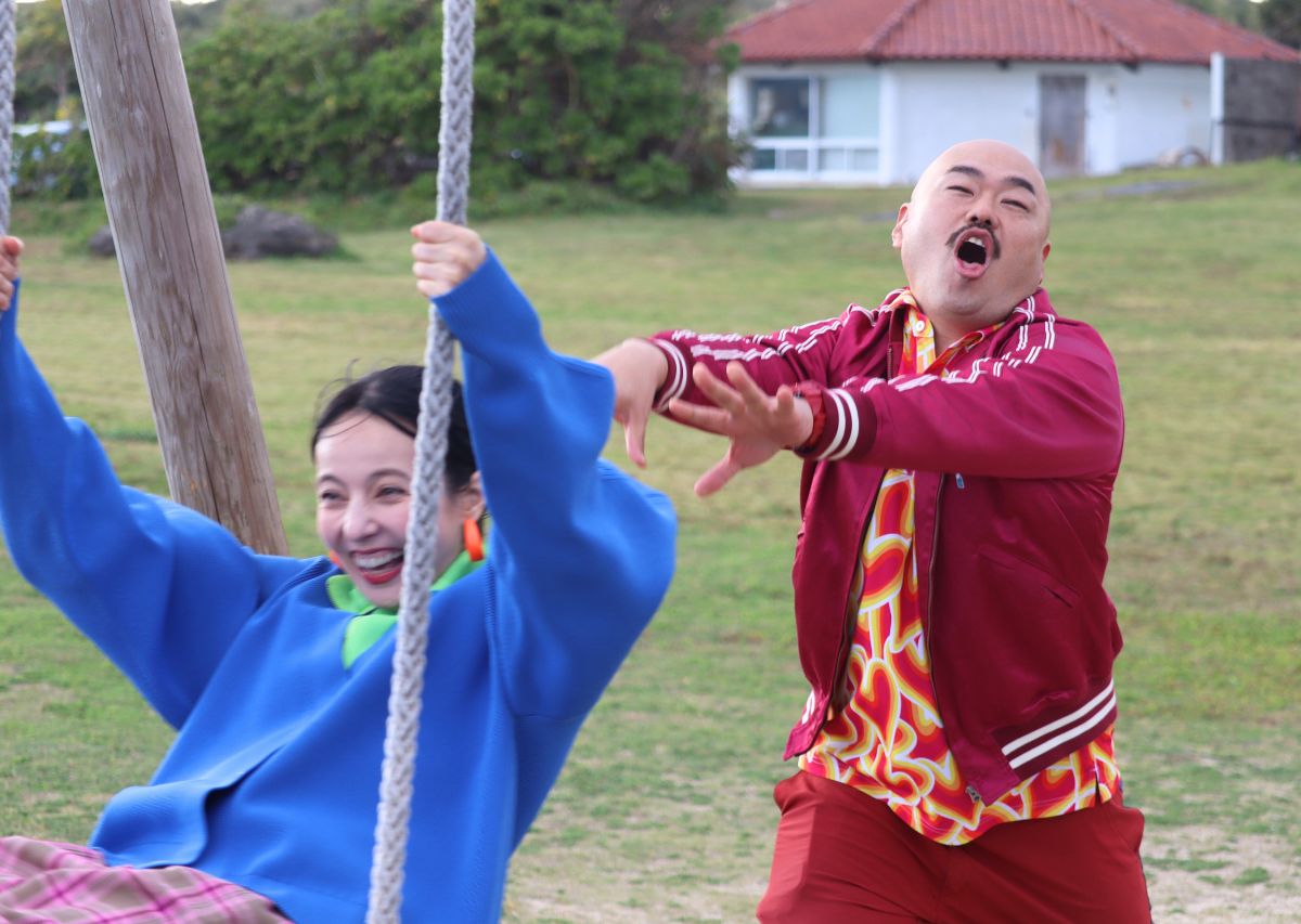 「なんでうちら二人？」ベッキーとクロちゃんが沖縄でまさかの初共演！？ディープなあれこれ聞いてみた【ベッキー＆クロちゃんの沖縄ディープ旅】