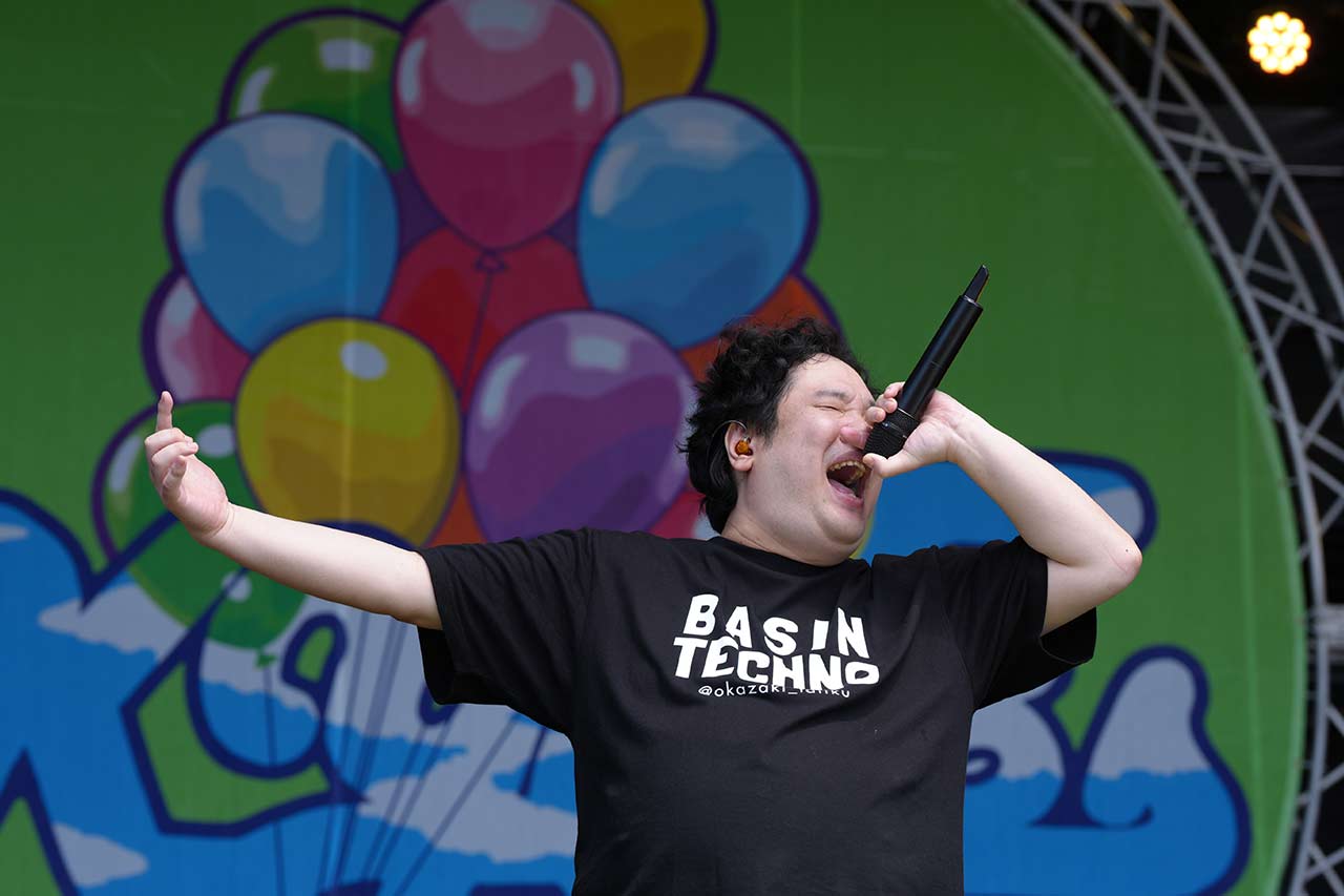 笑いと音楽を自在に行き来する”岡崎体育”最高にハッピーな一体感！HY SKY Fes 2026 & Special Night DAY3