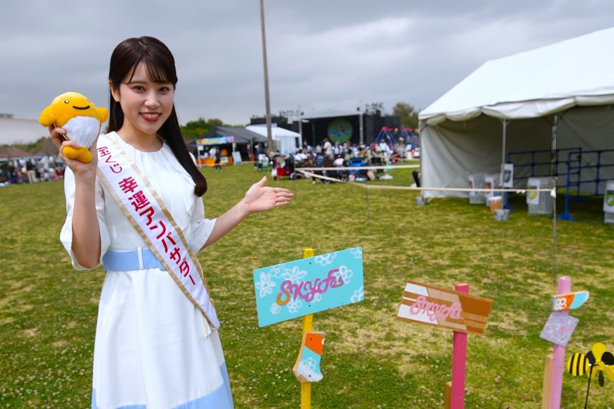 10億円が出た！1億円も連発！宝くじ高額当せんラッシュの沖縄、その裏側に迫る。当せん売り場と「HY SKY Fes」、夢の舞台で見つけた“幸運のヒント”