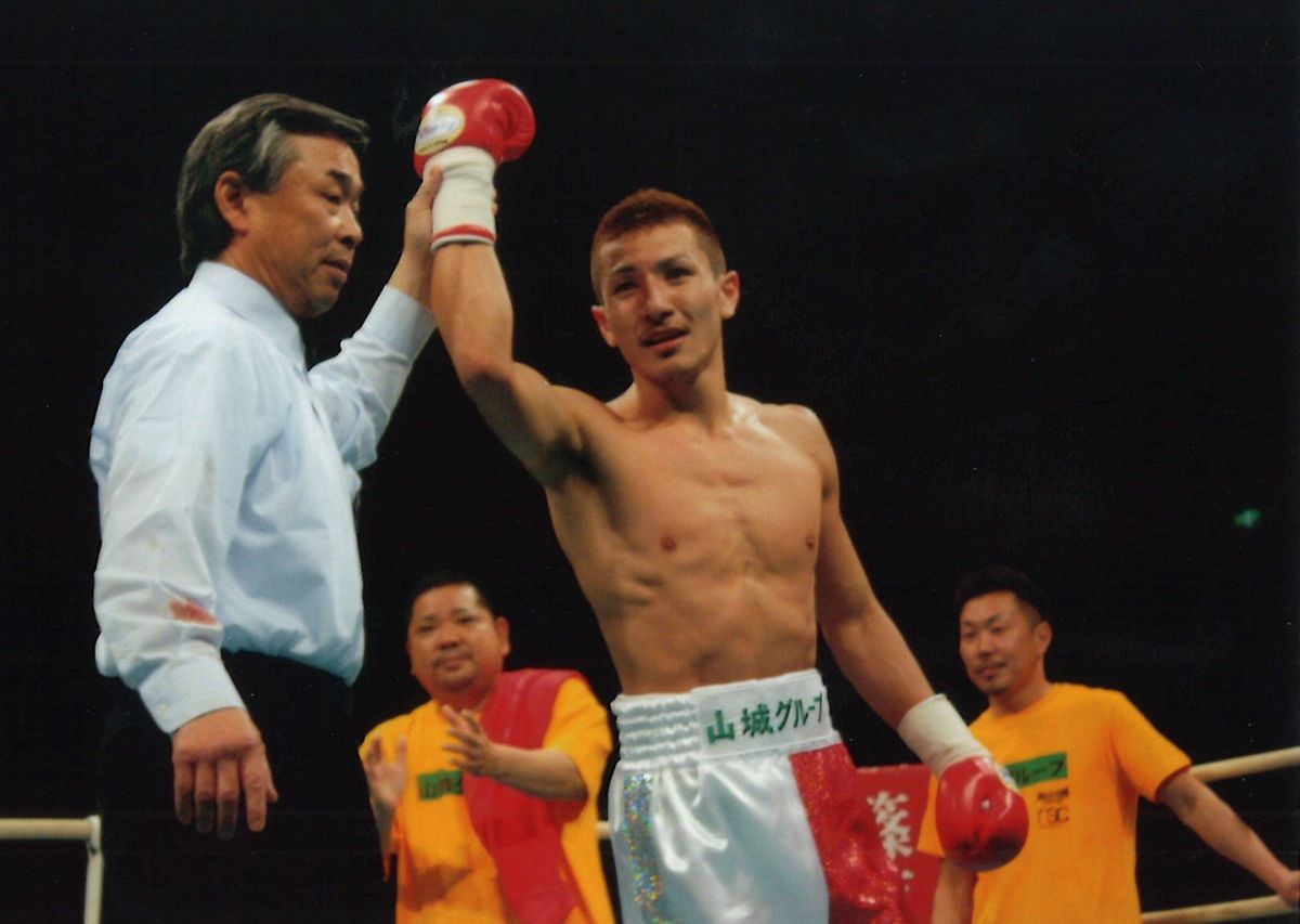 拳から重機へ──二つのリングで闘った男の物語