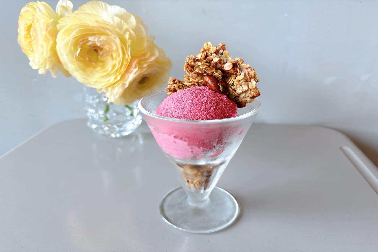 え、これ本当に乳製品不使用！？なめらかでクリーミー「THREE STARS ICE CREAM（スリー スターズ アイスクリーム）」のヴィーガンアイスクリーム（北谷町）