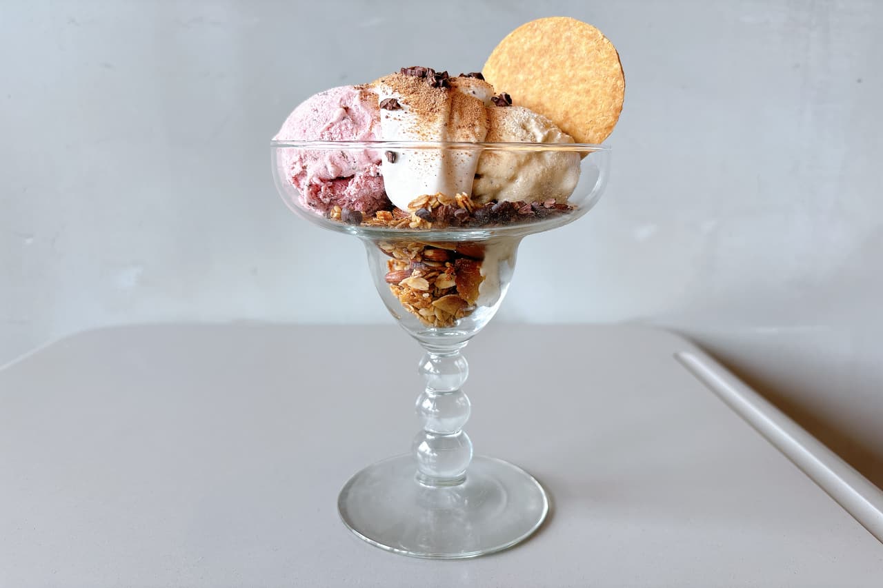 え、これ本当に乳製品不使用！？なめらかでクリーミー「THREE STARS ICE CREAM（スリー スターズ アイスクリーム）」のヴィーガンアイスクリーム（北谷町）