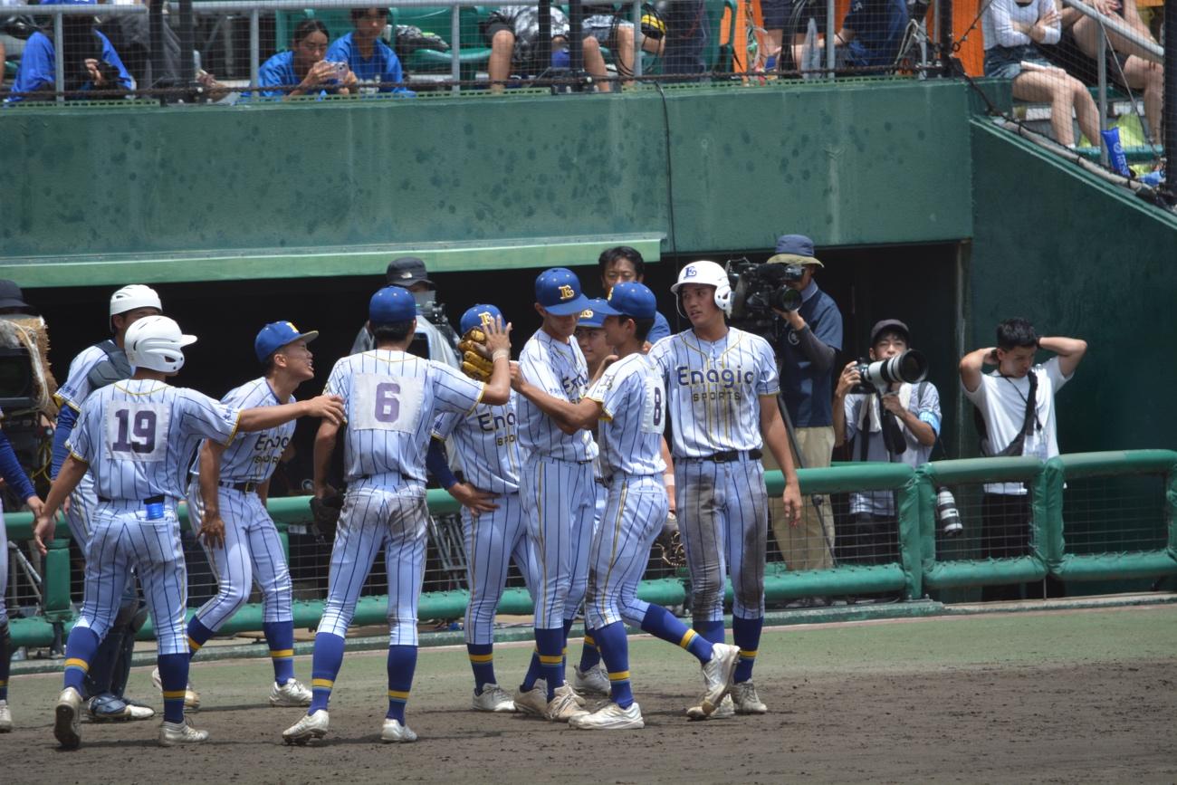 3打席連続を含め4本のホームランを放つ福地楽偉門は本物か!?エナジックは九国大付に7回コールドで決勝進出！