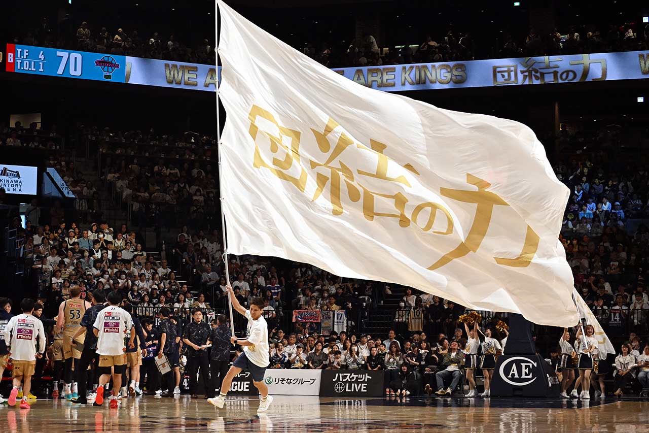 「キングスは誰のものでもない」Bリーグ10年で“CS皆勤賞”…桶谷大HCと岸本隆一が語った金字塔達成の理由