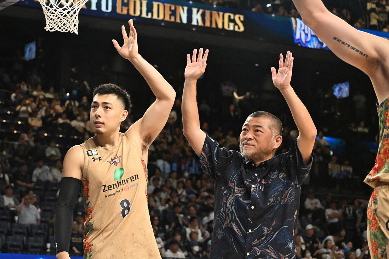 「キングスは誰のものでもない」Bリーグ10年で“CS皆勤賞”…桶谷大HCと岸本隆一が語った金字塔達成の理由