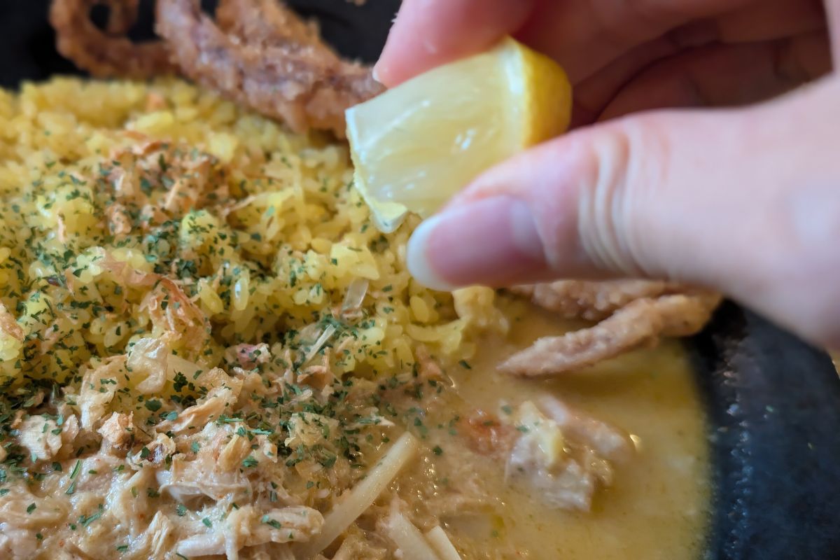 下北沢のDNAが沖縄で開花。スパイスと感性が共鳴する新たなカレー体験『Spice Studio るゥ～』（那覇）