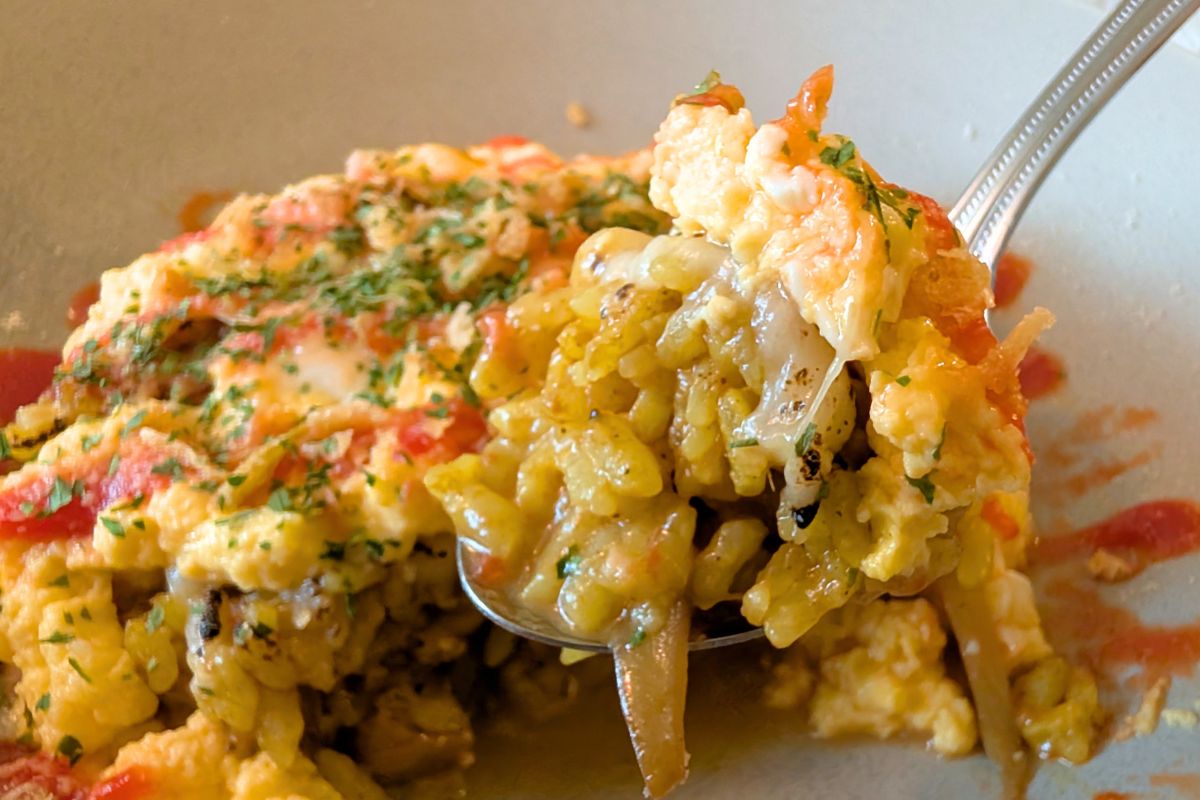 下北沢のDNAが沖縄で開花。スパイスと感性が共鳴する新たなカレー体験『Spice Studio るゥ～』（那覇）