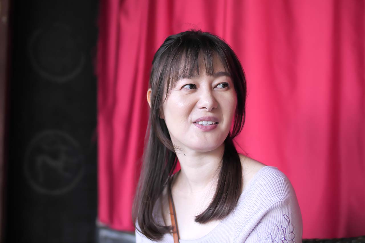 「個性は隠さない」竹中知華が選んだ生き方とは “戦略的なお胸”は武器になるか！？竹中知華×ナオキ屋が生んだ異色の表現論