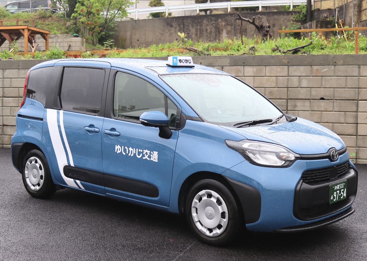 沖縄の交通課題に新風を。若さが強みの「ゆいかじ交通」が出発