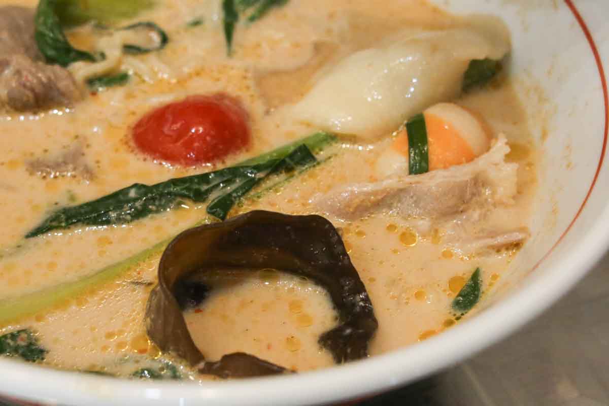 行列店が沖縄初上陸！組み合わせは無限大！「福恩麻辣湯（フーエンマーラータン）美栄橋駅前店」で味わう中毒性抜群の自分流カスタマイズ麻辣湯（那覇市）