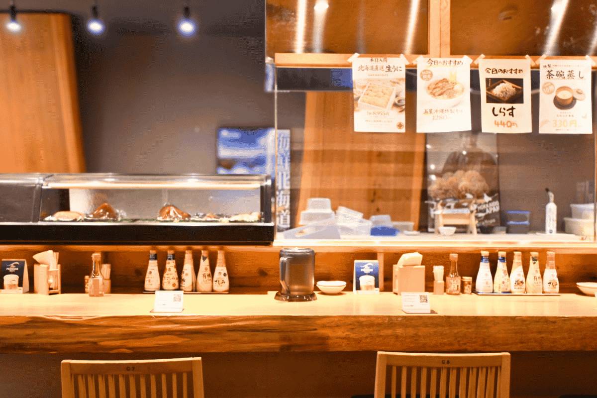 沖縄と北海道の恵みが詰まった、五つ星級の海鮮丼「五星」(那覇市)