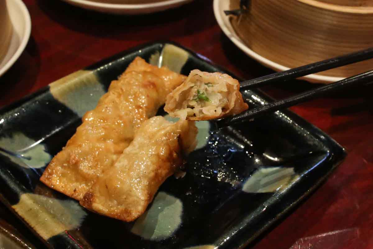 1980円で点心食べ放題だにゃ！「ひとくち中華バル 猫茶楼」の絶品飲茶ランチであふれる肉汁に溺れる中華タイムを（那覇市）