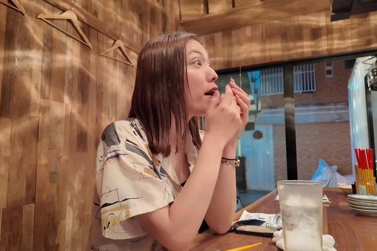 『酒場べしゃる』秘伝の十年継ぎ足しもつ煮とクラフトジンが相性バツグン！国際通り近くのおしゃれ酒場！（那覇市）