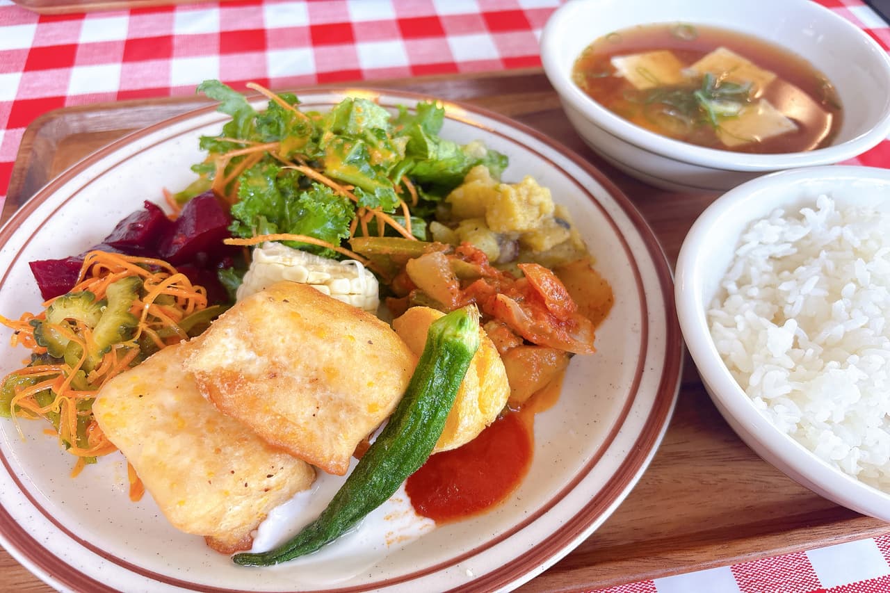 2025年8月OPEN！選び抜かれた沖縄県産食材のおいしさを「パーラーぬちぐすい」で楽しんでみませんか？（那覇市）