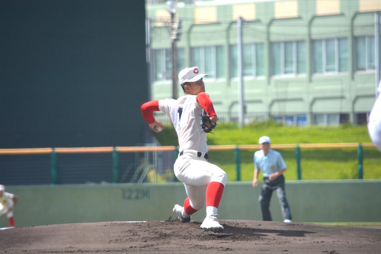 招待試合で沖縄尚学は智辯学園と4対4のドロー。この日も登板しなかった末吉良丞は夏の大会に間に合うのか。