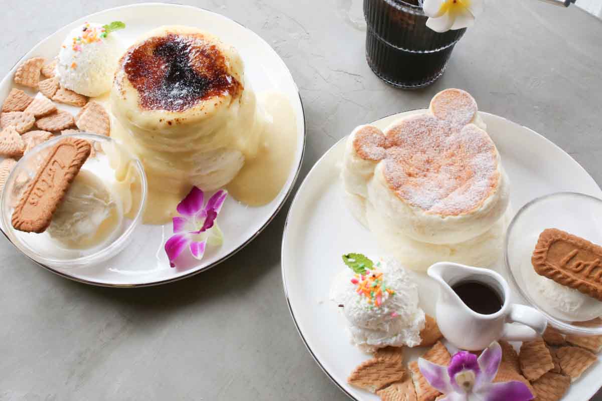 かわいすぎるくまさんにキュン！「SUN 9 CAFE OKINAWA」の絶品スフレパンケーキと香り立つシュリンプの至福ループ（那覇市）