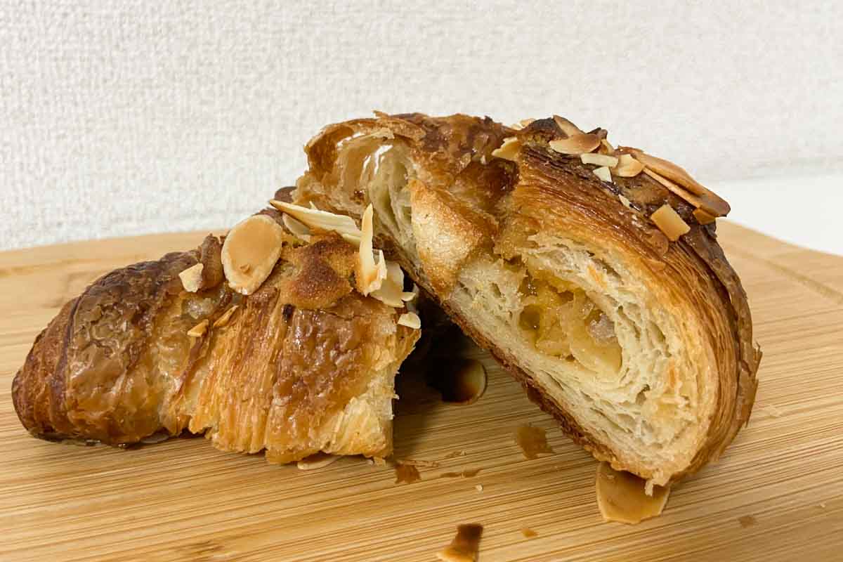 国産有機小麦＆自家製発酵バターを使ったパンが絶品！自然派食材やオリジナル商品も要チェック！「パンにまつわるエトセトラ（オーガニック市場てんぶす 那覇店）」で身体と心を整える時間を（那覇市）