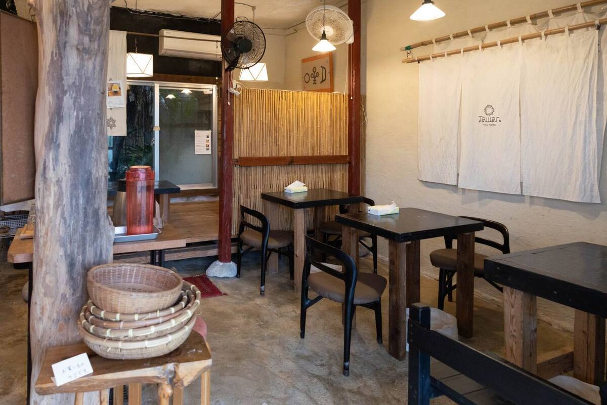 “知る人ぞ知る”一軒！10月まで期間限定！宮古島素材で作る”体にやさしいかき氷”「ぐるぐるめんや」（宮古島）