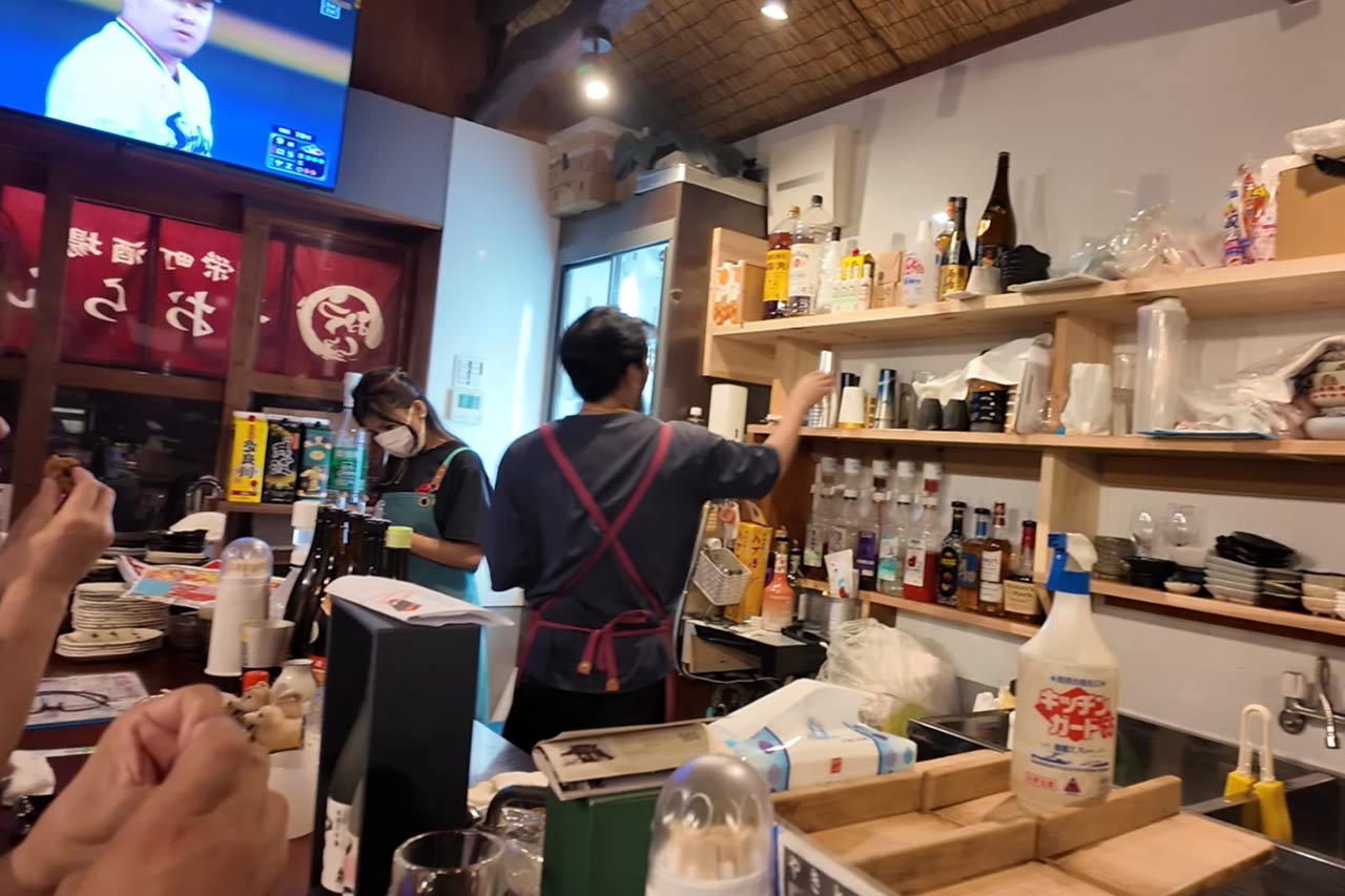 鶏だし塩おでん＆店主自慢の“イケ麺”料理で夏バテを吹き飛ばせ！リニューアルした「栄町酒場うおらん」へ（那覇市）