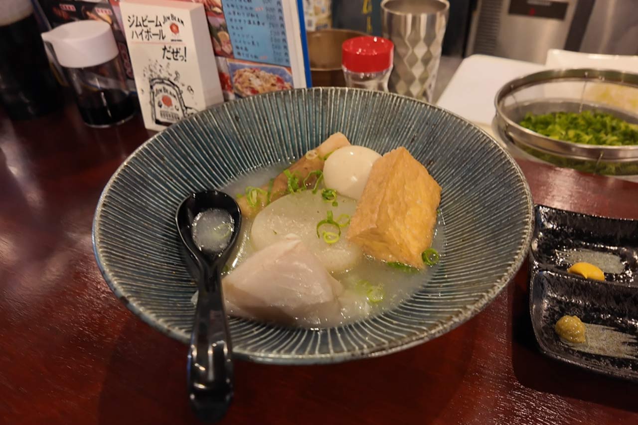 鶏だし塩おでん＆店主自慢の“イケ麺”料理で夏バテを吹き飛ばせ！リニューアルした「栄町酒場うおらん」へ（那覇市）