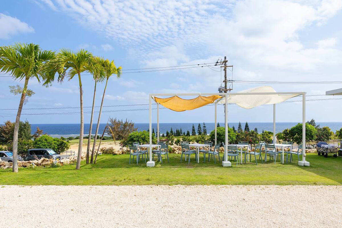 宮古島のマグロを“引き算のおいしさ”で！この場所だからこそ出会える一皿「POKE Fai MIYAKO MARKET CAFE&BAR」（宮古島市）