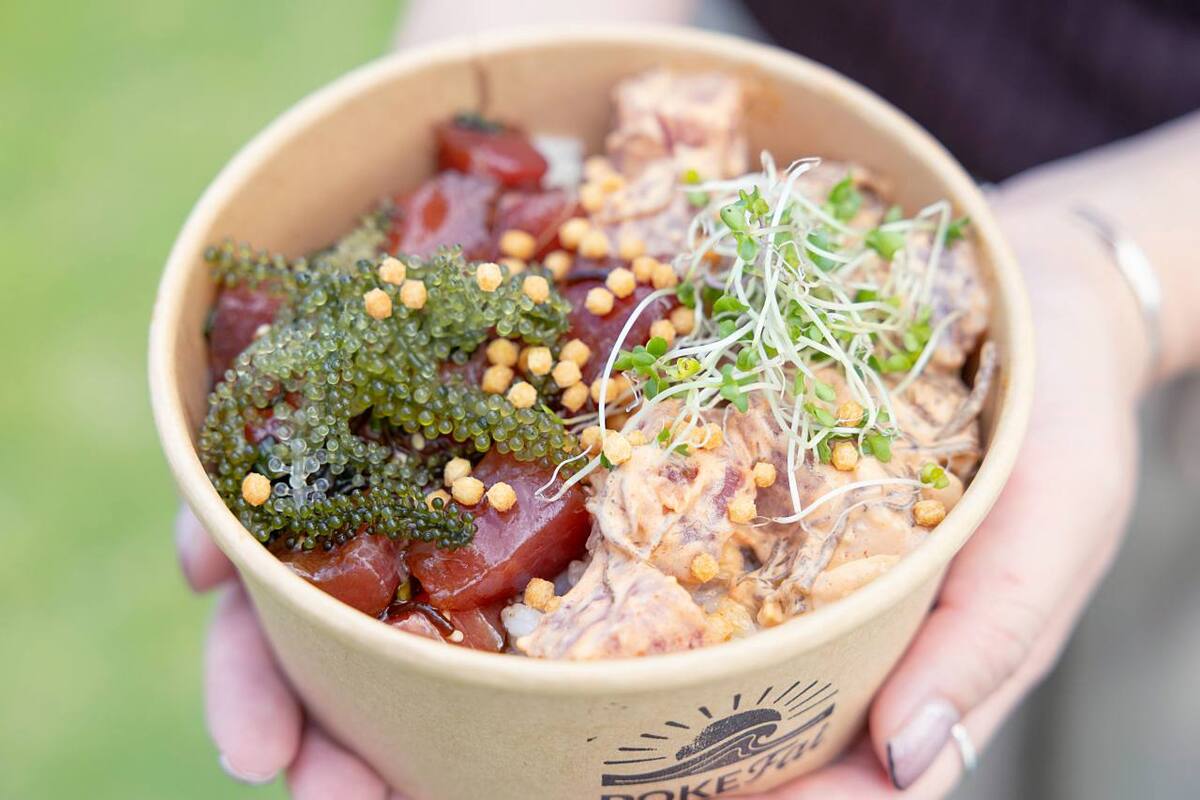 宮古島のマグロを“引き算のおいしさ”で！この場所だからこそ出会える一皿「POKE Fai MIYAKO MARKET CAFE&BAR」（宮古島市）
