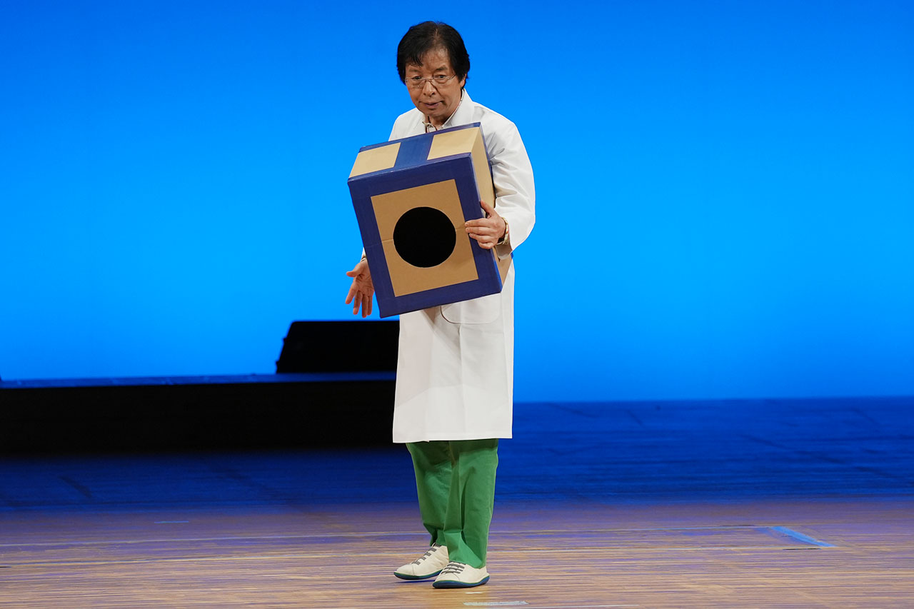 でんじろう先生が沖縄にやってきた！子どもたちが夢中になったサイエンスショーと科学の楽しみ方