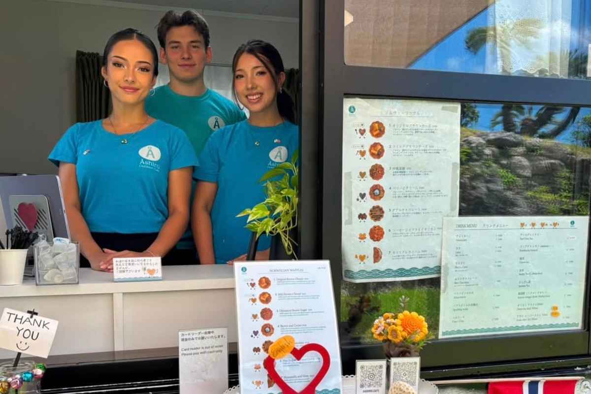 沖縄でノルウェー気分。絶景カフェ「Åshiro outdoor cafe」で本場のワッフルを味わう（うるま市）
