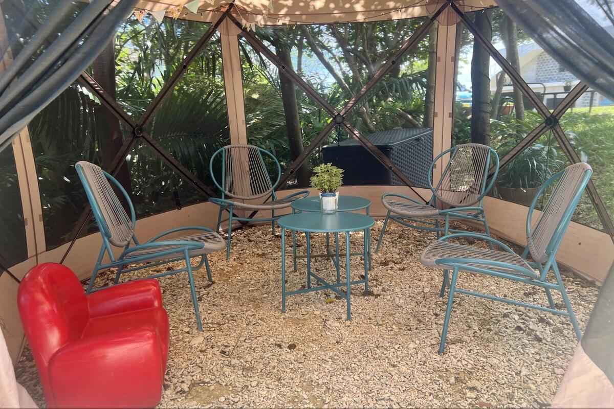 沖縄でノルウェー気分。絶景カフェ「Åshiro outdoor cafe」で本場のワッフルを味わう（うるま市）