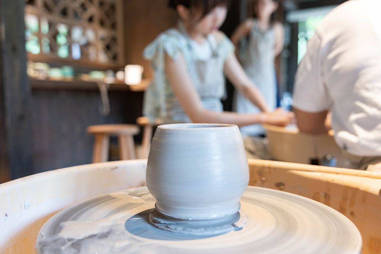 築100年の古民家で、世界にひとつだけの器を。百年古家 大家に移転オープンした「Laboratorio dal mare」