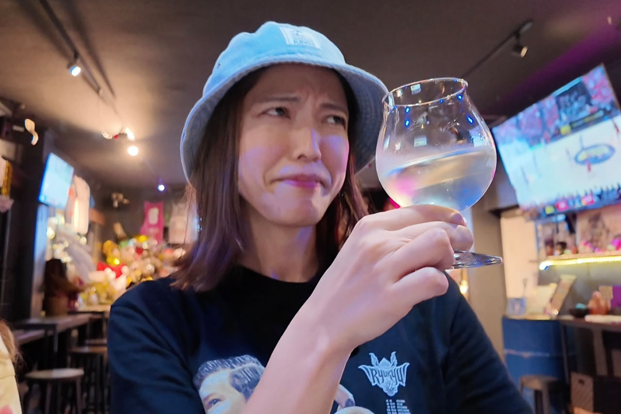 アリーナからアリーナへ。キングス観戦後は沖縄市園田「58ARENA」で感想をつまみに乾杯！〜喜友名ひとみの酒場巡り〜（沖縄市）