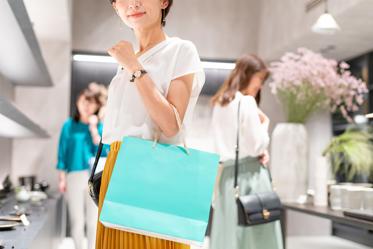 シウマが教える！10月の金運最強日は「10月14日」お金は使う？自分磨きにおすすめの過ごし方を解説！