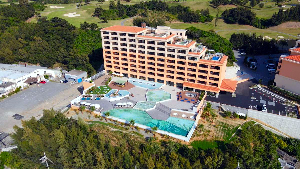 AQUASENSE Hotel & Resort外観|OTV ウィン♪ウィン♪ 2022年4月9日放送
